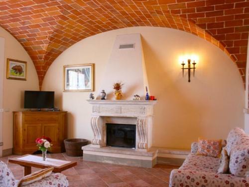 Campoleone Villa Sleeps 6 Pool Wifi
