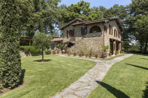Campoleone Villa Sleeps 12 Pool Wifi