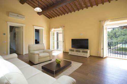 Villa Santo Stefano 10