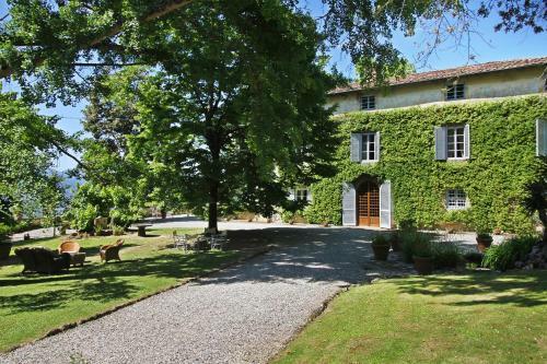 Fattoria Mansi B&B De Charme