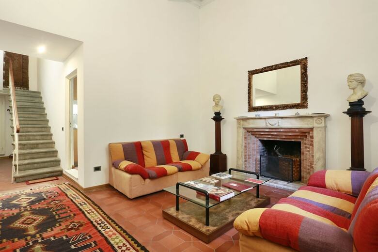 B&B Pergola House