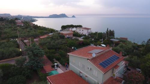 Apartment In Villa With Pool And Garden