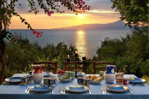 Maratea Villa Sleeps 12 Pool Wifi