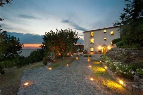 Maratea Villa Sleeps 12 Pool Wifi