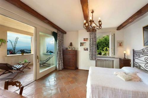 Maratea Villa Sleeps 12 Pool Wifi