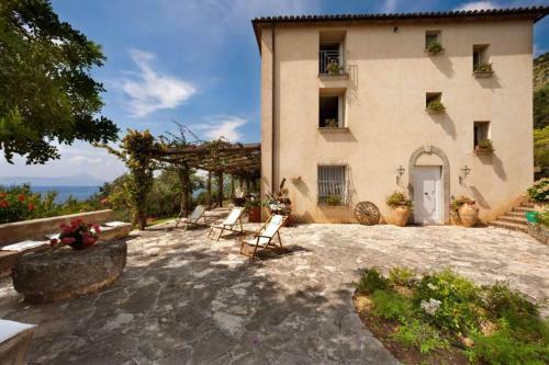 Maratea Villa Sleeps 12 Pool Wifi