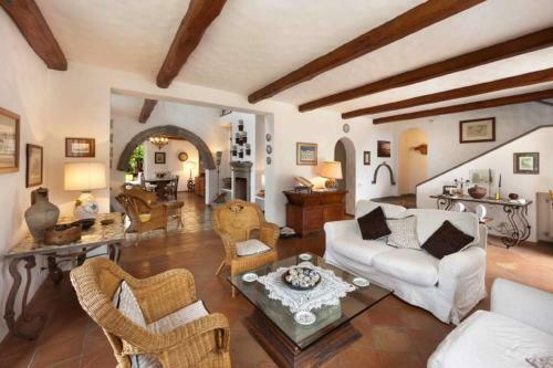 Maratea Villa Sleeps 12 Pool Wifi