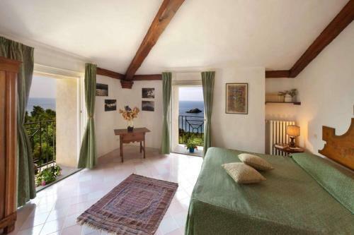 Maratea Villa Sleeps 12 Pool Wifi