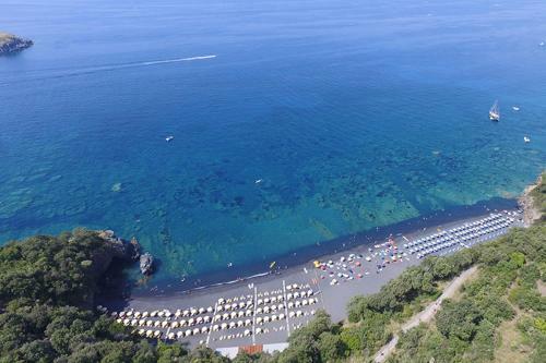 Maratea Villa Sleeps 12 Pool Wifi