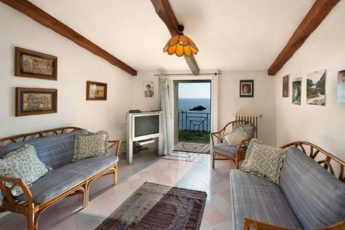 Maratea Villa Sleeps 12 Pool Wifi