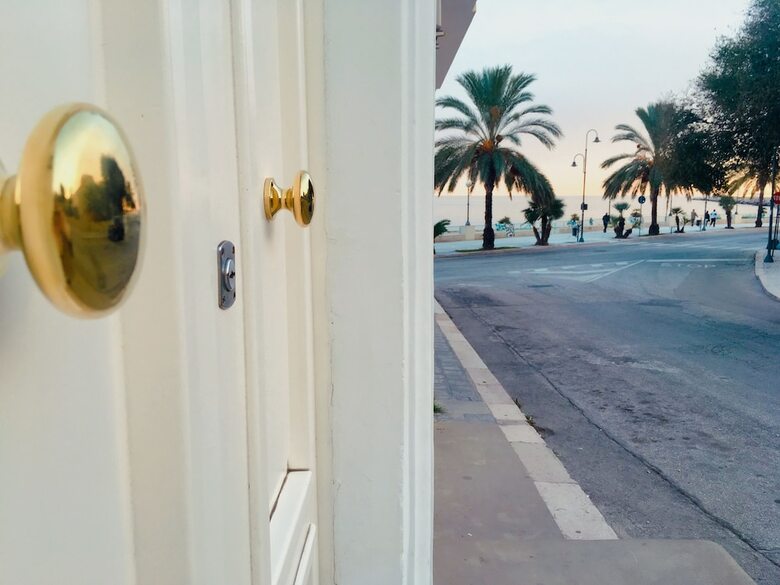 Hostal Domus Bianca Lancia