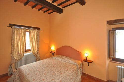 Marradi Apartment Sleeps 4 T241721