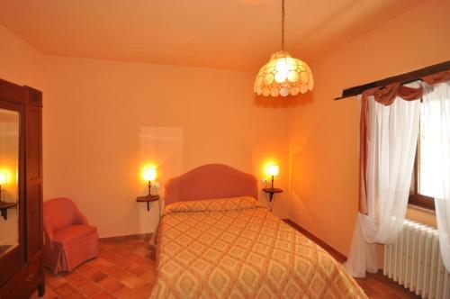 Marradi Apartment Sleeps 4
