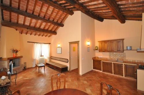 Marradi Apartment Sleeps 4