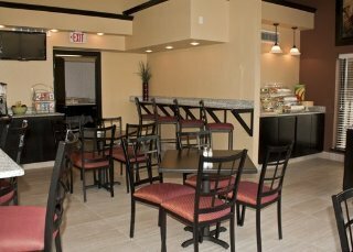 Hotel Quality Inn & Suites