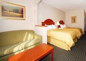 Hotel Quality Inn & Suites