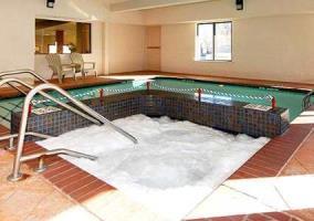 Hotel Quality Inn & Suites
