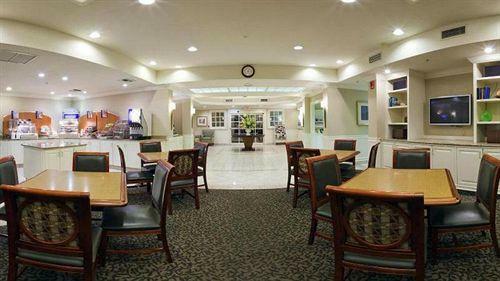 Hotel Quality Suites Buckhead Village