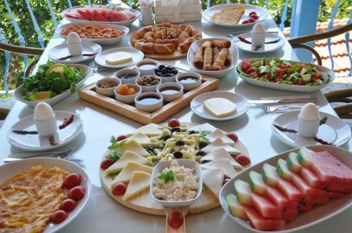 Flora Saadet Apart Hotel