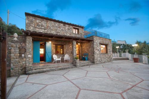 Villa Rusella With Terrace & Breathless Sea Views