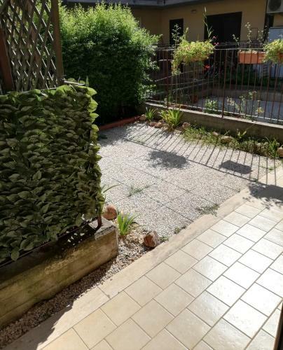 Casa Vacanza Con Terrazzo E Giardinetto