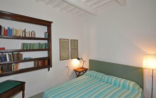 Massa Villa Sleeps 10 Pool Air Con Wifi