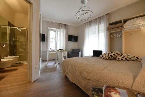 Hostal Nicola's Luxury Rooms