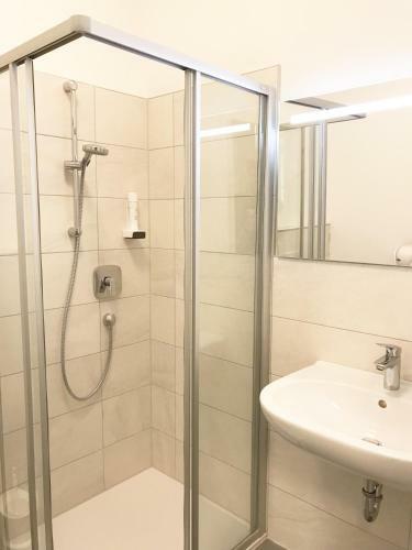 Hostal Manzoni Premium