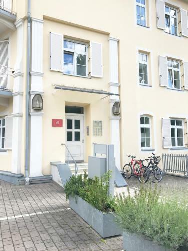 Hostal Manzoni Premium