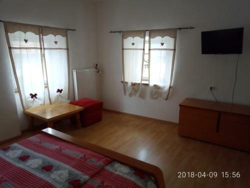 Hostal Gasthof Mondschein