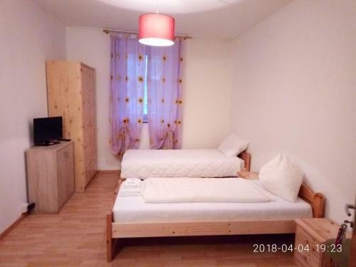 Hostal Gasthof Mondschein