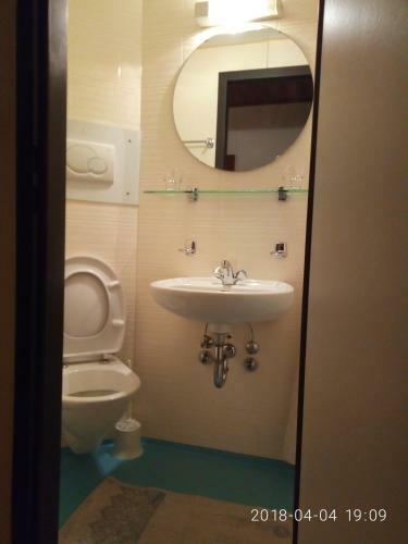 Hostal Gasthof Mondschein