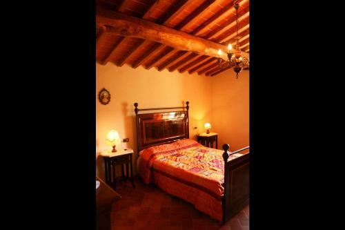 Misciano Villa Sleeps 5 Pool Wifi