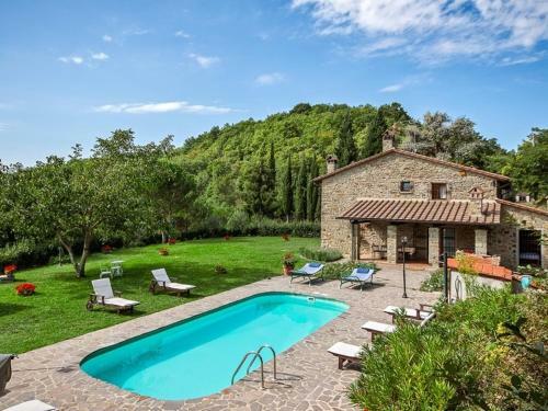 Misciano Villa Sleeps 10 Pool Wifi