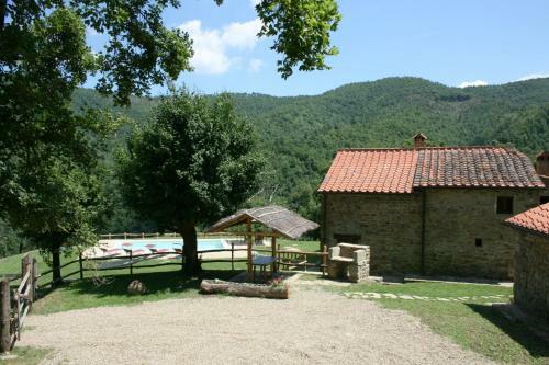 Misciano Villa Sleeps 5 Pool Wifi