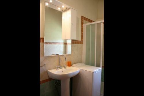Misciano Villa Sleeps 5 Pool Wifi