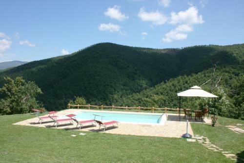 Misciano Villa Sleeps 5 Pool Wifi