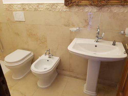 Hostal Affittacamere Lacampana