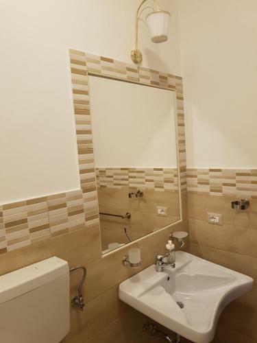 Hostal Affittacamere Lacampana
