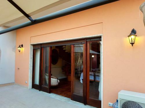 Hostal Affittacamere Lacampana