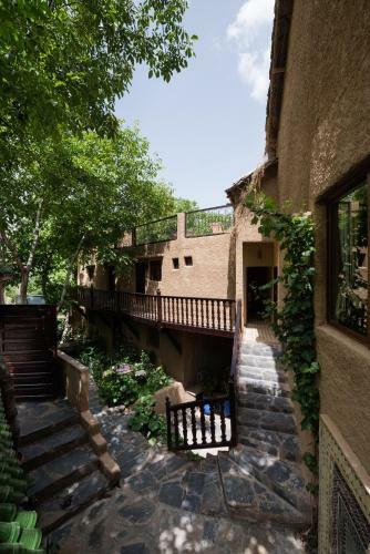 Riad Oussagou