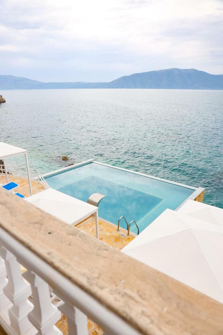 Hotel Liro