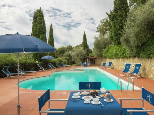 Tranquil Farmhouse In San Vivaldo Italy With Pool