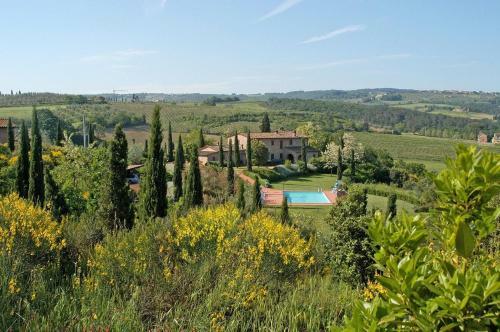 Montaione Apartment Sleeps 8