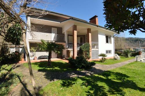 Villa D And P
