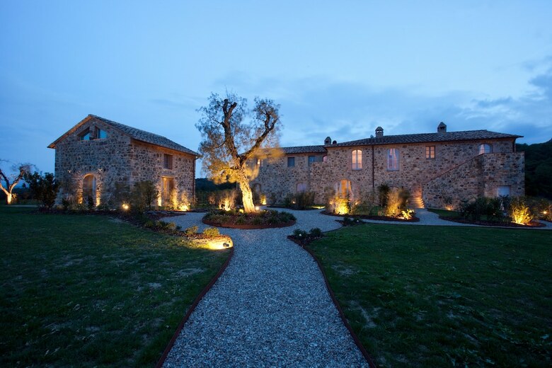 Agroturismo Casanova Di Neri Relais