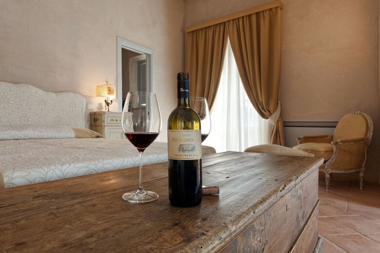Agroturismo Casanova Di Neri Relais