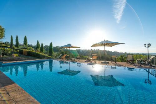 Montaione Villa Sleeps 10 Pool Wifi