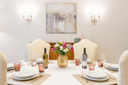 Altarocca Embassy Rome