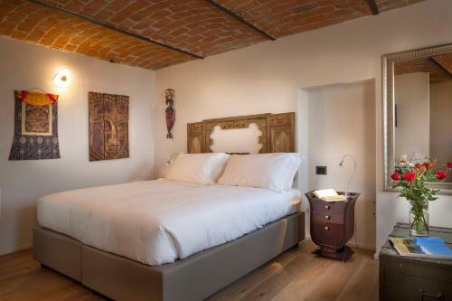 Hostal Borgese Camere E Suites
